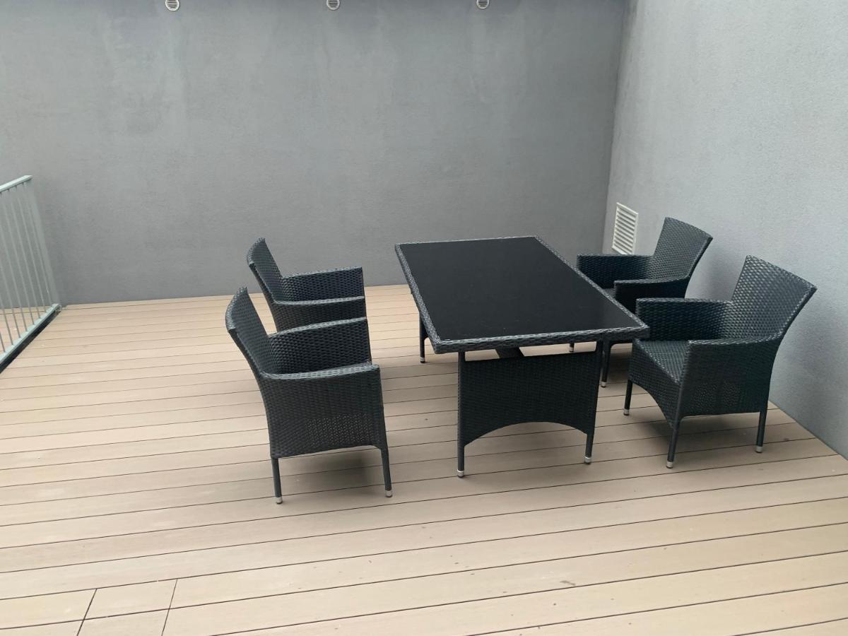 O2 Arena - Alex Apartment Praha - Prague — Photos 2